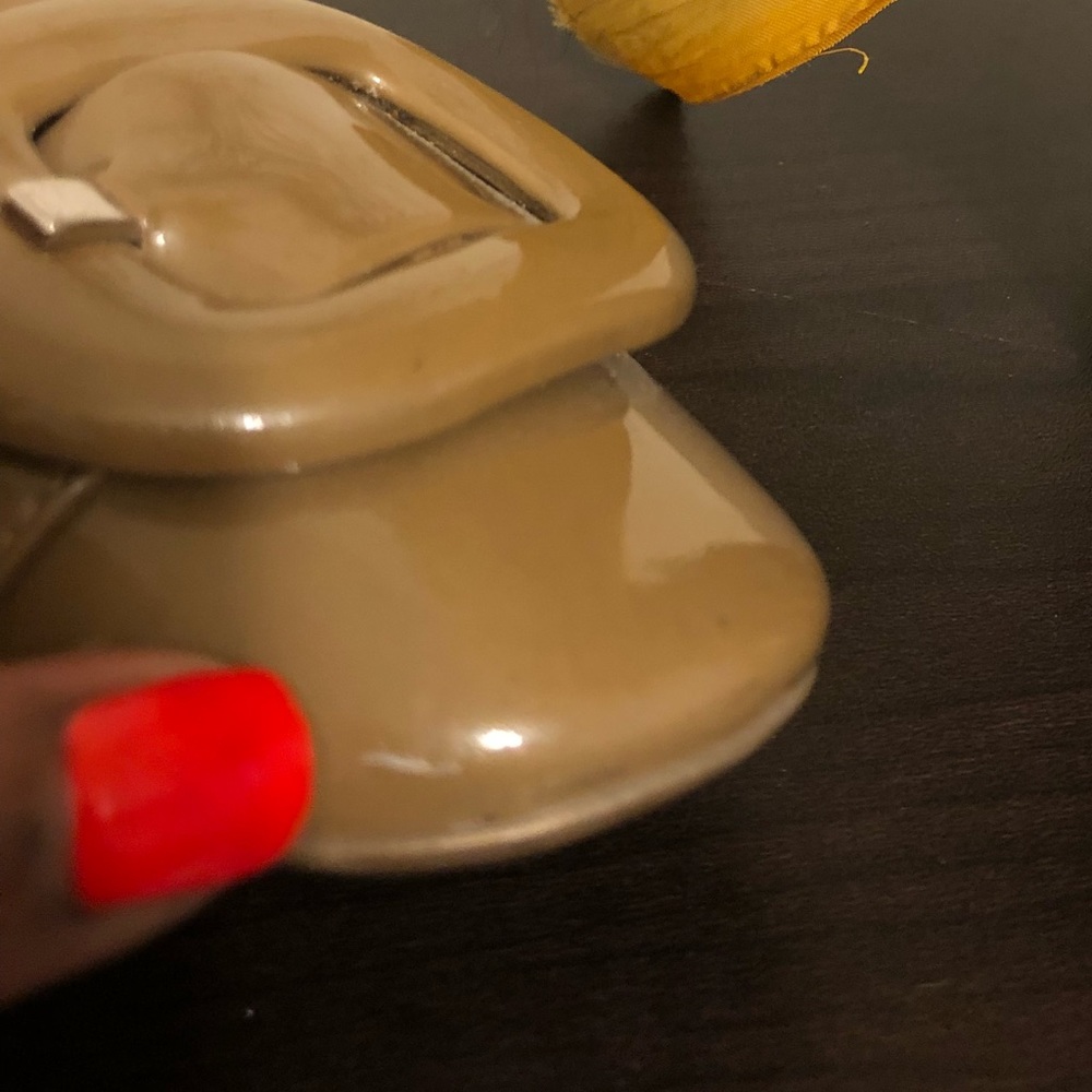 ‼️SOLD!!!‼️Authentic olive PRADA heel shoe. - Picture 5 of 8